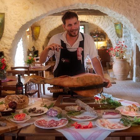 فيلا Castello Di Pupaggi Sellano المظهر الخارجي الصورة