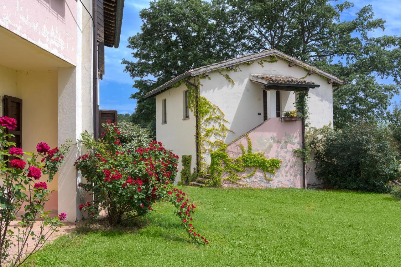 فيلا Castello Di Pupaggi Sellano المظهر الخارجي الصورة